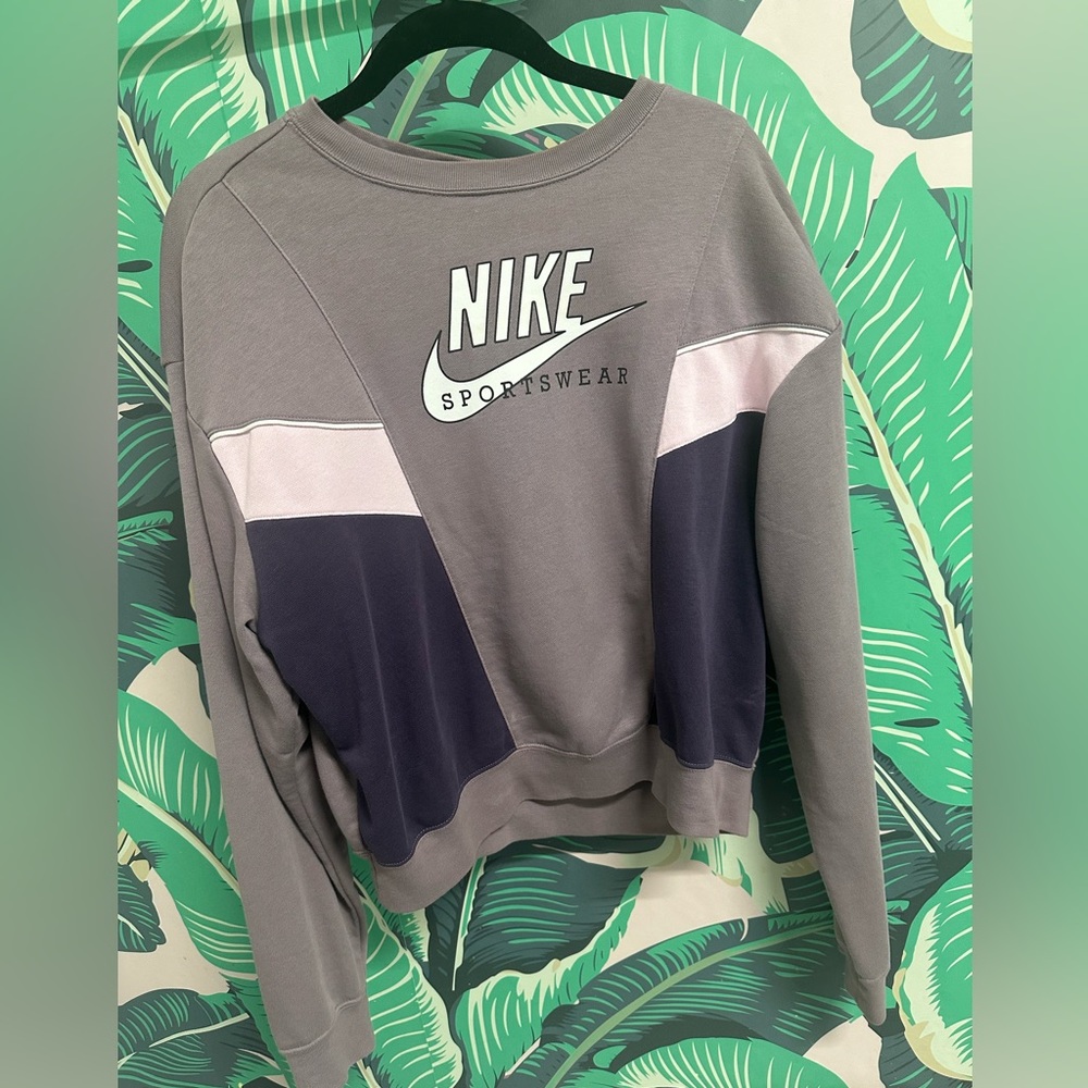 Nike sweatshirt